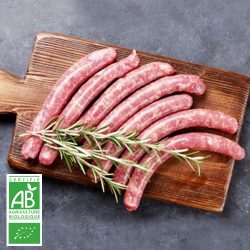 Saucisses de bœuf au piment d'Espelette BIO par 6 par la Ferme Bichet, viande de boeuf charolais bio à la ferme traditionnelle, domaine et prairies naturelles, livraison fraîcheur.